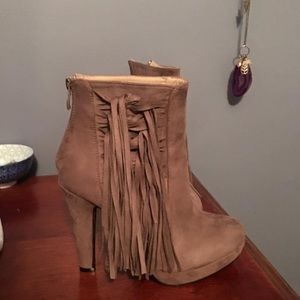 Bucco Fringe Booties
